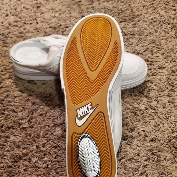 SOLD! Nike Slip on white Sneakers- Great shape! - Picture 3 of 4
